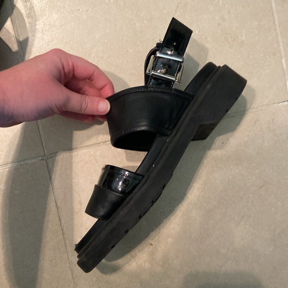 Platform Sandals - Picture 2 of 3